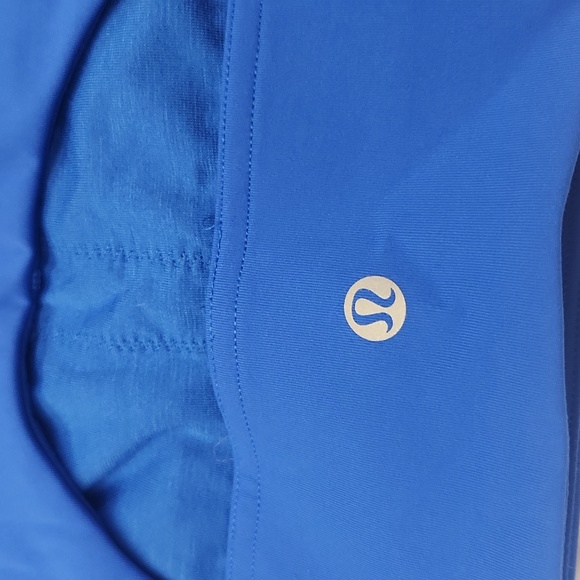 Lululemon long line bra top. See pictures to know the size, no label. - Picture 3 of 8